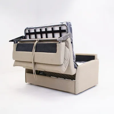 Divano Amsterdam in apertura